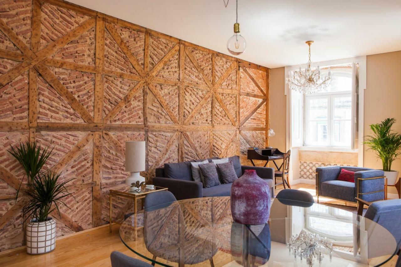 Alfama Baixa Spacious And Bright Apartment Blends The Historic And The Contemporary 2 Bedrs & 2 Bathrs Ac 18Th Century Building Lisbon Bagian luar foto