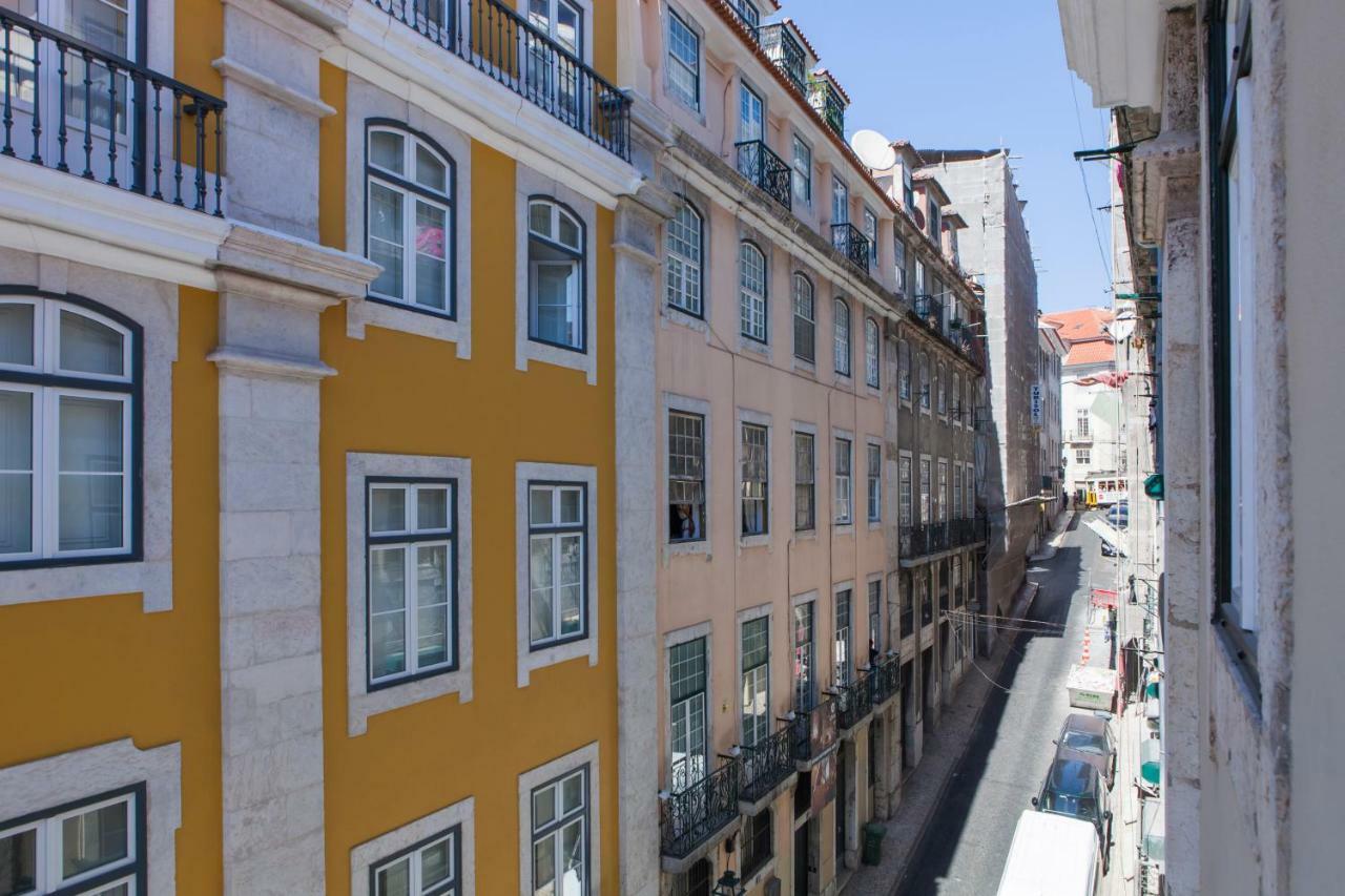 Alfama Baixa Spacious And Bright Apartment Blends The Historic And The Contemporary 2 Bedrs & 2 Bathrs Ac 18Th Century Building Lisbon Bagian luar foto